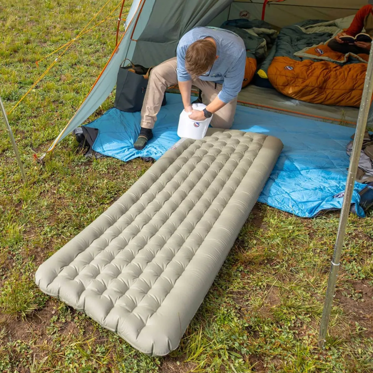 Campmeister Deluxe Insulated Sleeping Mat - Long Wide