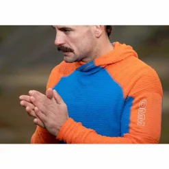 Core Hoodie