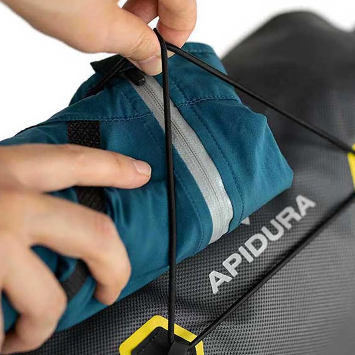 Expedition Handlebar Pack 9L
