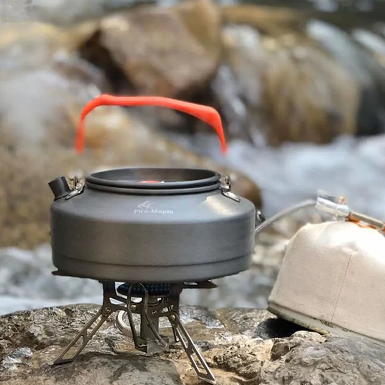 Feast-T3 Black Kettle