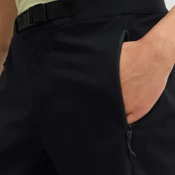 Hike-Air Stretch Shorts