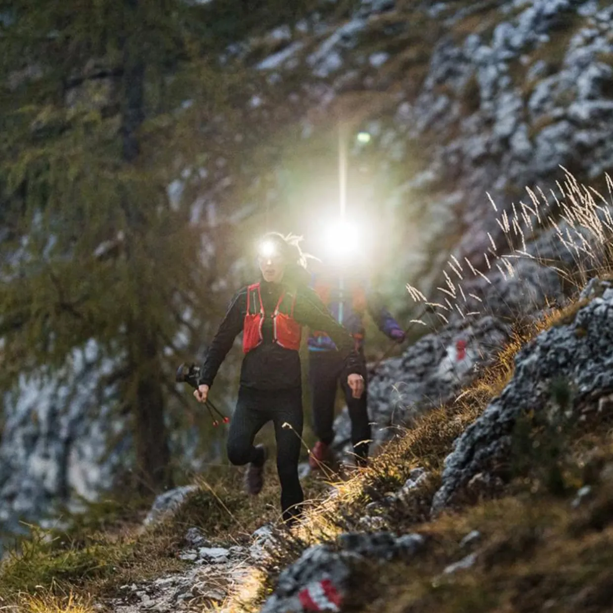 NEO9R Running Head Torch with Chest Strap